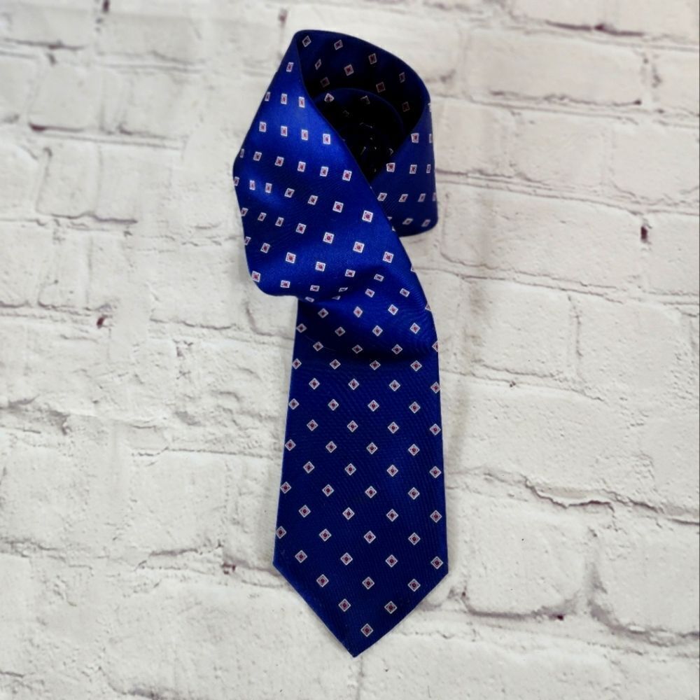 Rene Tie 